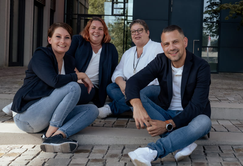 Gebaeudereiniger BLAeSER Group BLÄSER Group - Curățenie certificată a clădirilor