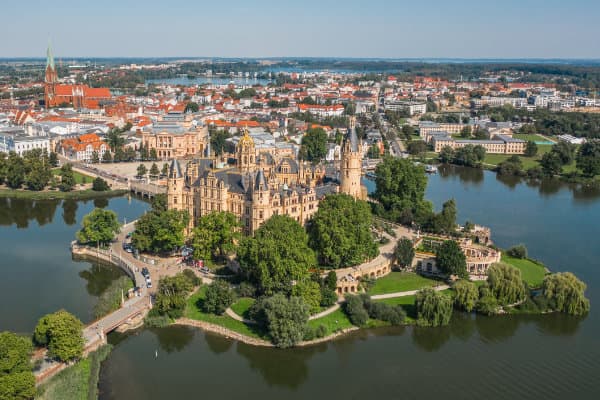 tatortreinigung schwerin 1 BLÄSER Group - Curățenie certificată a clădirilor